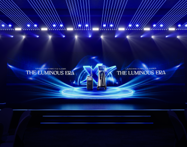 CREATIVE & PRODUCTION