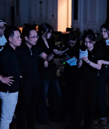 Khi Project Leader Giữ Nhịp Trước Giờ Sân Khấu Sáng Đèn