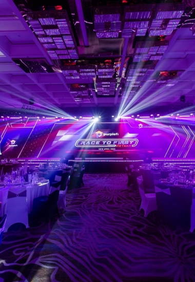 YEAR END PARTY - NƠI CẢM XÚC ĐƯỢC KỂ CHUYỆN BẰNG ÁNH SÁNG VÀ ÂM NHẠC