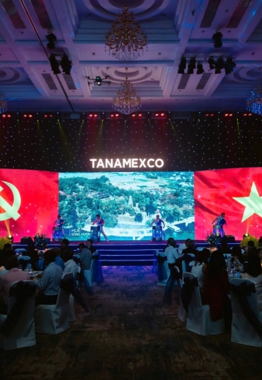 KỶ NIỆM THÀNH LẬP CÔNG TY TRỌN GÓI ẤN TƯỢNG