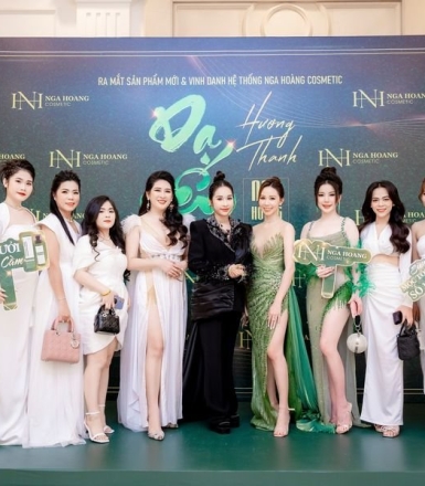 DẠ YẾN HƯƠNG THANH - SỰ KIỆN RA MẮT TINH DẦU BƯỞI HOÀNG CẦM VÀ VINH DANH HỆ THỐNG NGA HOANG COSMETICS