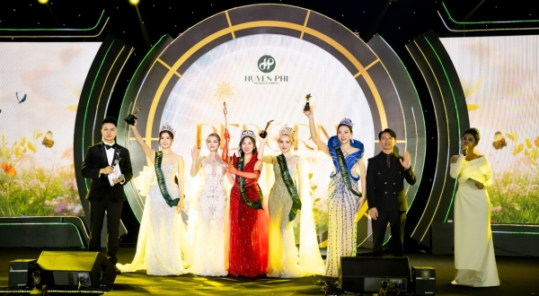  CEO Huyền Phi Cosmetics