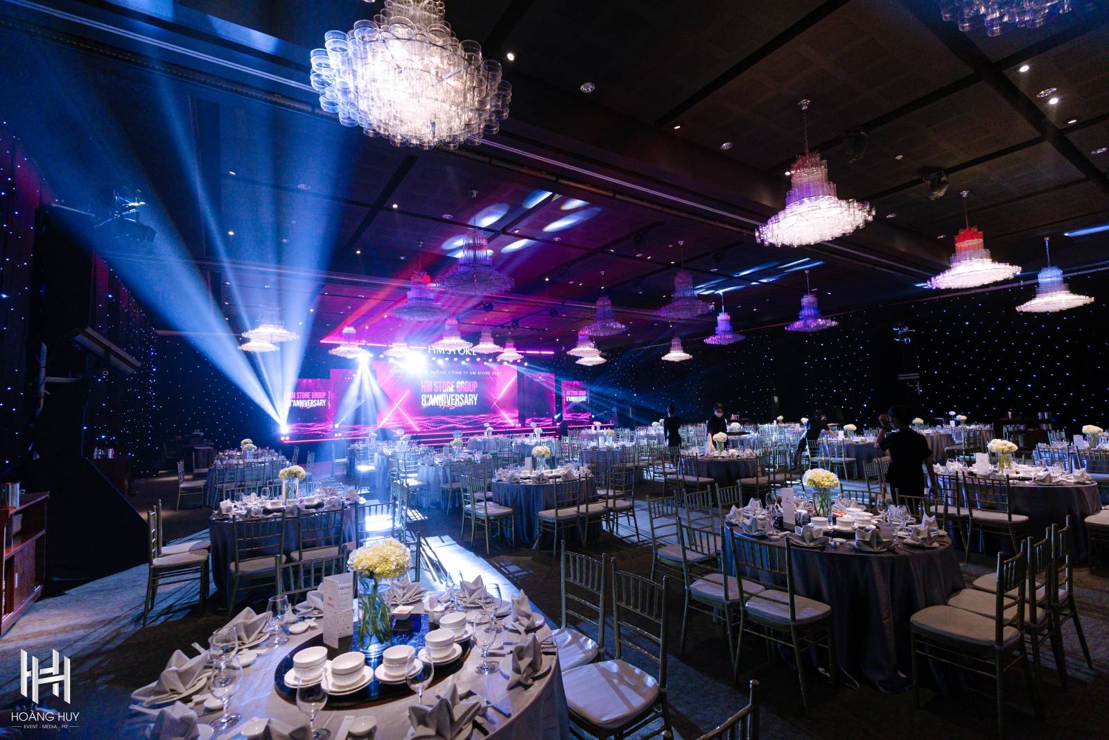Có nên tổ chức Year End Party
