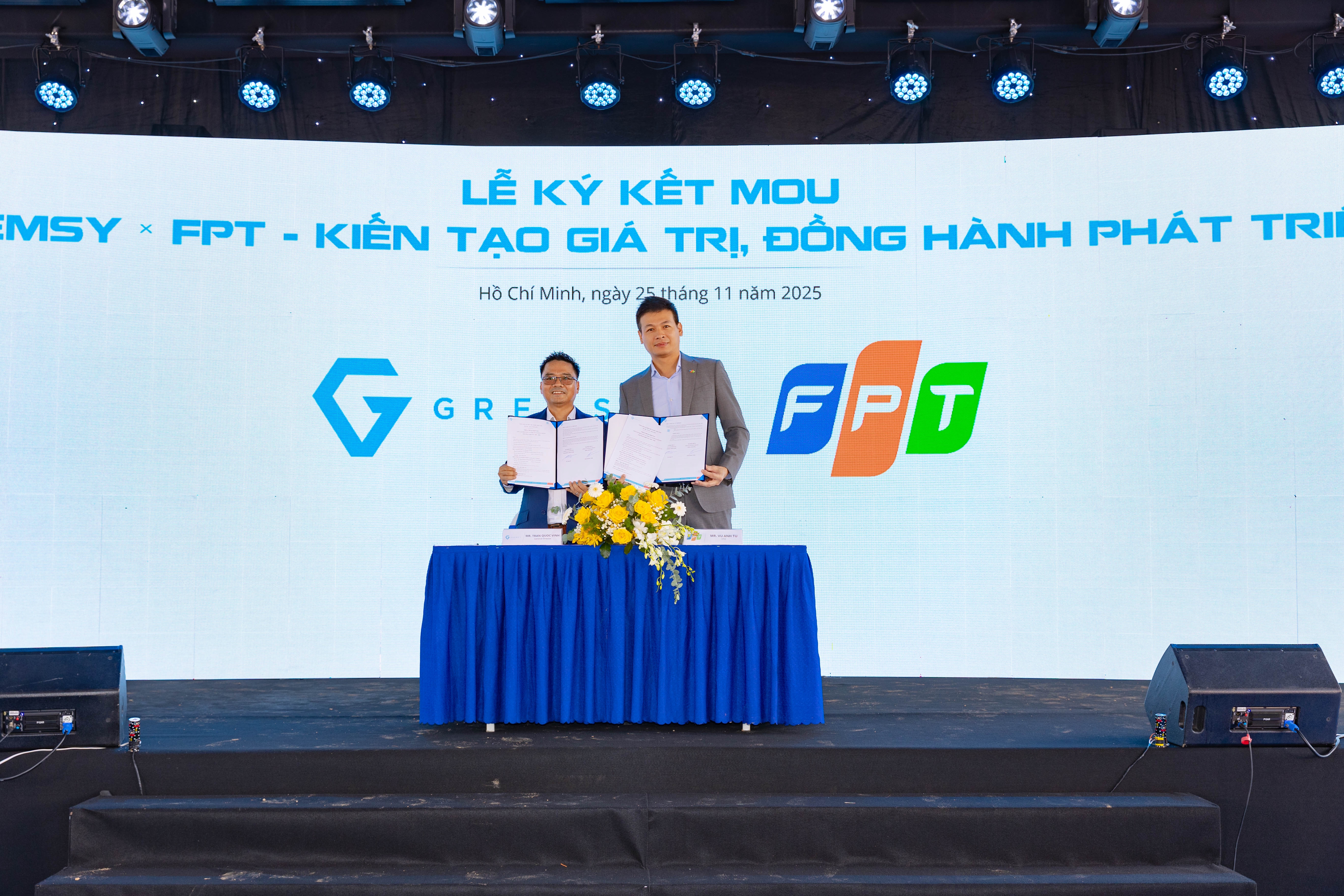 Nghi thức ký kết giữa các đối tác của Gremsy